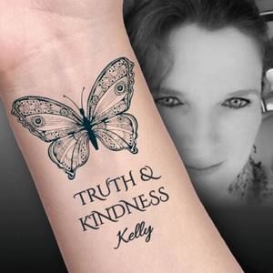 Meet your Posher, Kelly